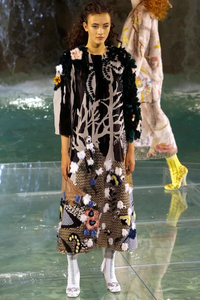 Look 45